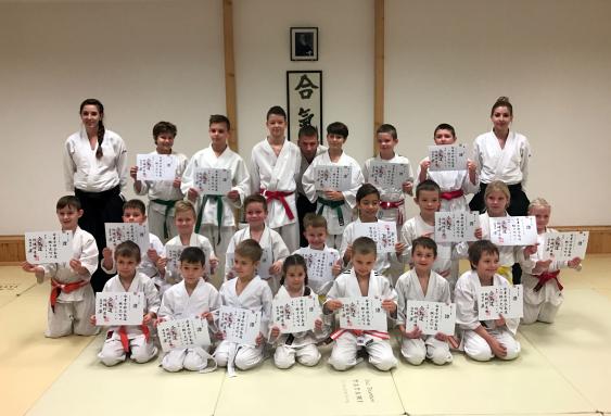 Sikeres gyermek kyu vizsgázók